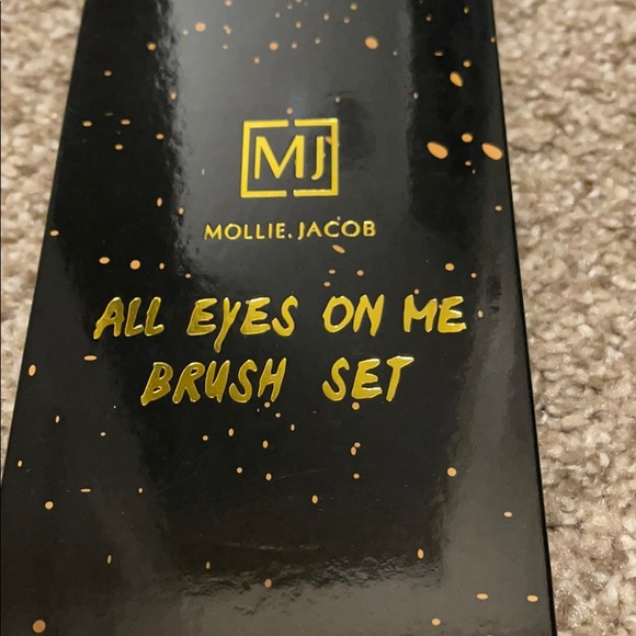 MJ Brush Set - Picture 1 of 3